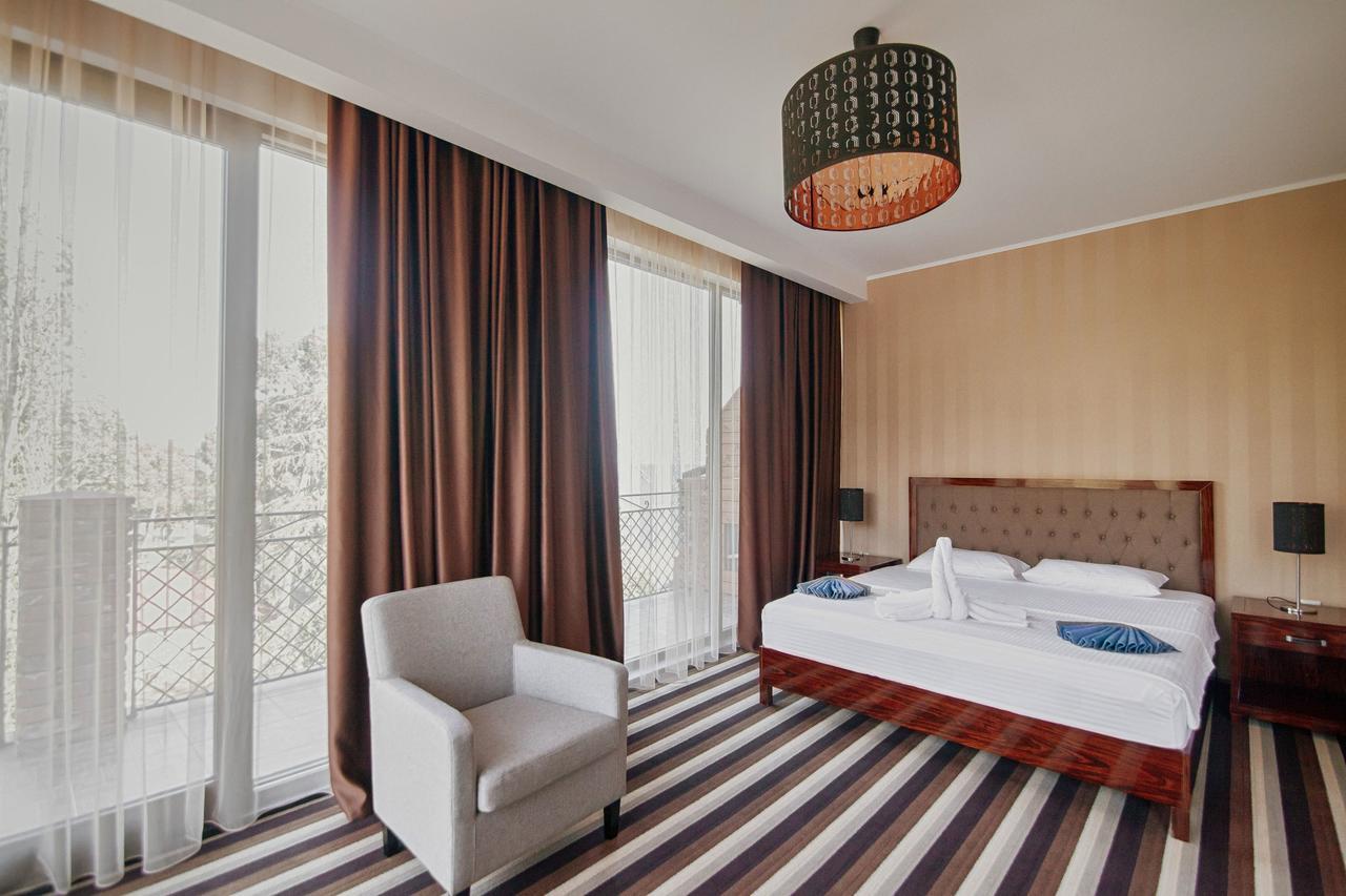 Afon Resort Hotel New Athos Exterior photo